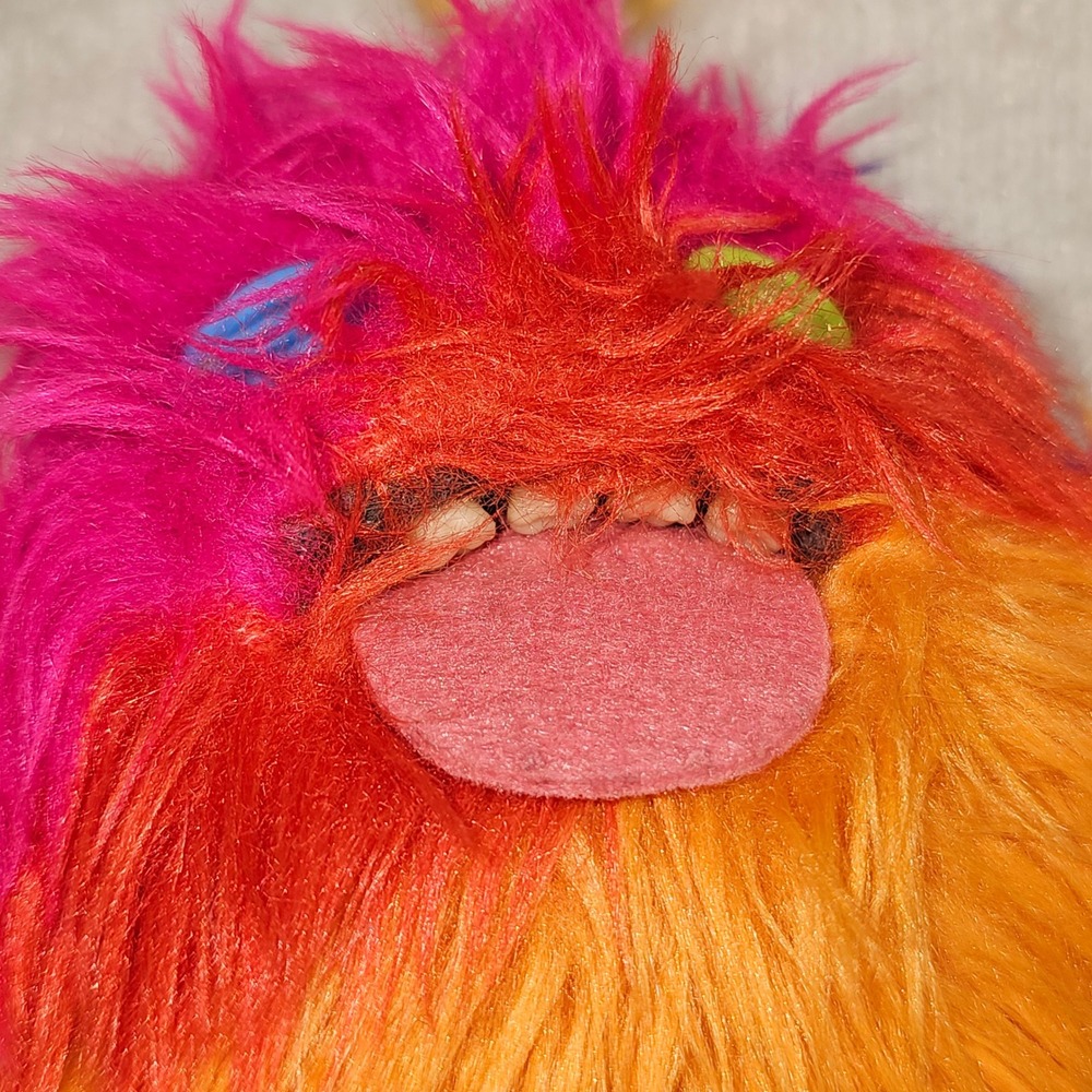 Zuru Fuggler Clip On Plush Monster Pink Orange Shaggy Fur Button Eyes Keychain - Picture 4 of 6